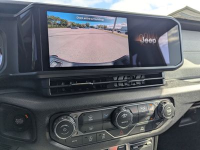 2026 Jeep Gladiator — photo 20 view