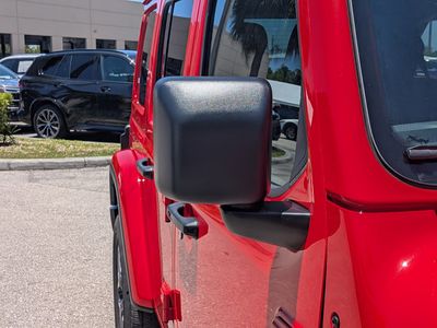 2025 Jeep Wrangler — photo 12 view