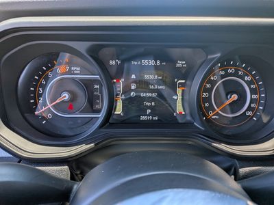 2025 Jeep Wrangler — photo 26 view