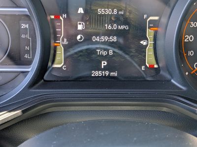 2025 Jeep Wrangler — photo 27 view