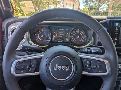 2025 Jeep Wrangler — photo 25 view