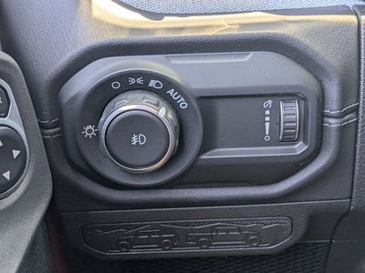 2025 Jeep Wrangler — photo 22 view
