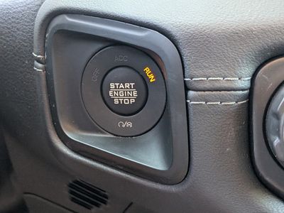 2025 Jeep Wrangler — photo 28 view