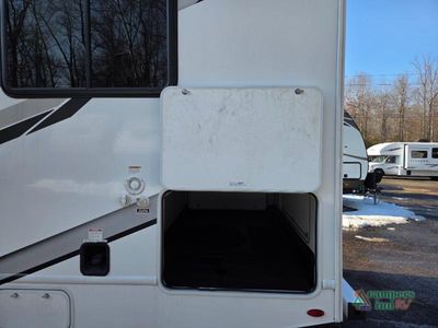 2025 Thor Motor Coach Coleman Series — photo 16 view