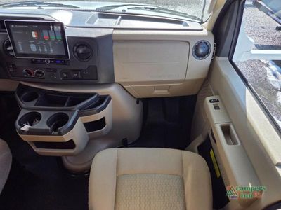 2025 Thor Motor Coach Coleman Series — photo 31 view