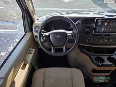 2025 Thor Motor Coach Coleman Series — photo 30 view