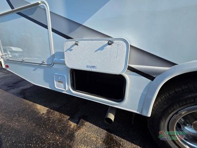 2025 Thor Motor Coach Coleman Series — photo 11 view