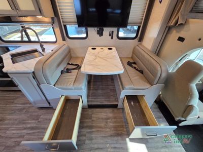 2025 Thor Motor Coach Coleman Series — photo 34 view