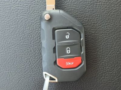 2026 Jeep Wrangler — photo 31 view
