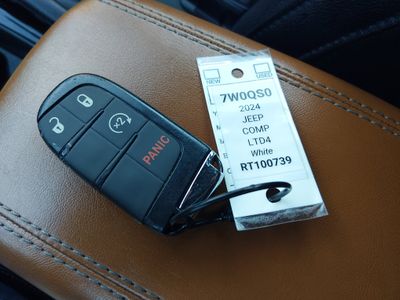 2024 Jeep Compass — photo 15 view