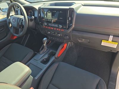 2026 Nissan Frontier - Photo 13