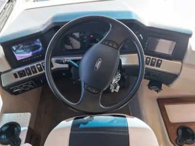 2018 Fleetwood BOUNDER — rear three-quarter view