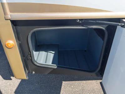 2018 Fleetwood BOUNDER — photo 22 view