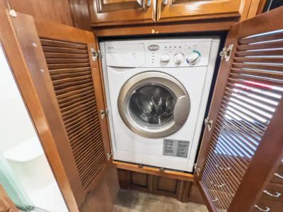 2018 Fleetwood BOUNDER — photo 16 view