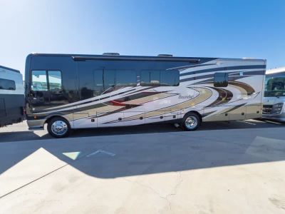 2018 Fleetwood BOUNDER — photo 29 view