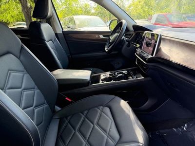 2025 Volkswagen Atlas - Photo 12