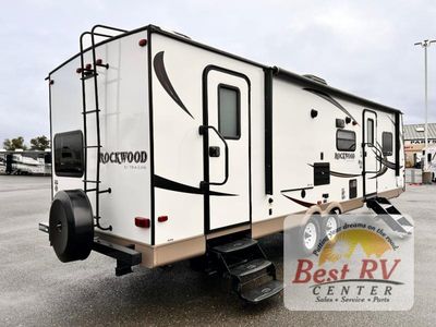 2016 Forest River RV Rockwood Ultra Lite — interior view