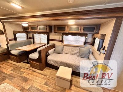 2016 Forest River RV Rockwood Ultra Lite — photo 15 view