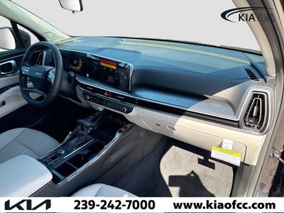 2026 Kia Sorento — photo 13 view