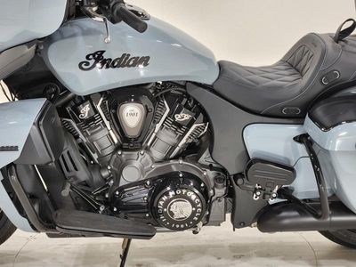 2025 Indian Motorcycle Roadmaster PowerPlus Dark Horse w/PowerBand Storm Gray — photo 10 view