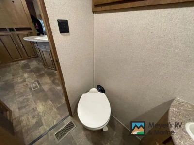 2018 CrossRoads RV Zinger - Photo 11