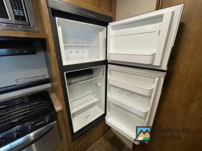 2018 CrossRoads RV Zinger - Photo 13