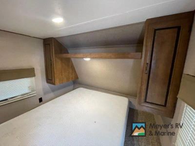 2018 CrossRoads RV Zinger - Photo 12