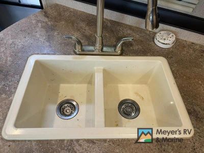 2018 CrossRoads RV Zinger - Photo 16