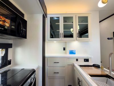 2026 Forest River RV Cherokee Rogue Armored - Photo 38