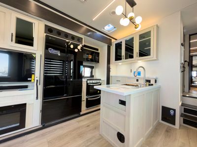 2026 Forest River RV Cherokee Rogue Armored - Photo 35