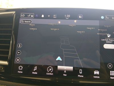 2023 Chrysler Pacifica — photo 18 view