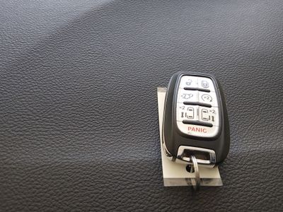 2023 Chrysler Pacifica — photo 15 view