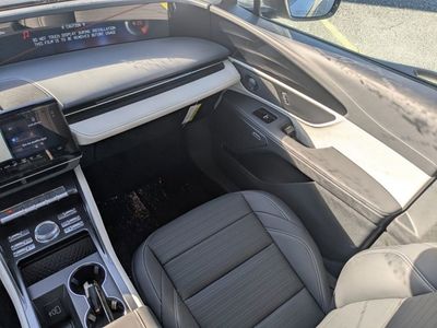 2025 Lincoln Nautilus - Photo 18