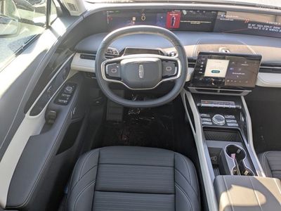2025 Lincoln Nautilus - Photo 17