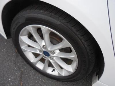 2019 Ford Fusion Hybrid - Photo 25