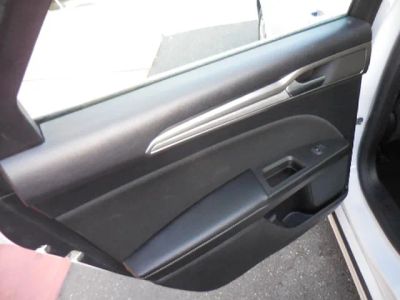 2019 Ford Fusion Hybrid - Photo 14