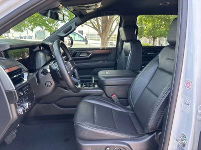 2025 GMC Yukon — interior view