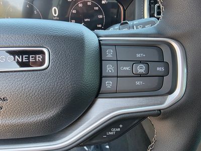 2026 Jeep Grand Wagoneer - Photo 20