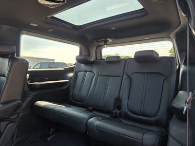 2026 Jeep Grand Wagoneer - Photo 7