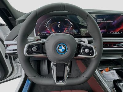 2026 BMW 7 Series — photo 8 view
