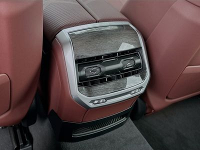 2026 BMW 7 Series — photo 20 view