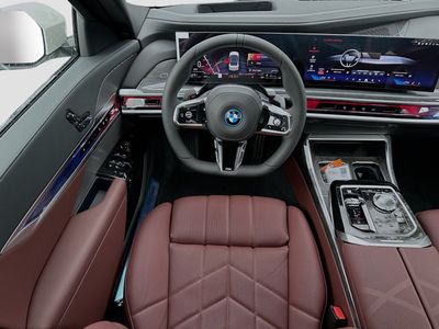 2026 BMW 7 Series — photo 17 view