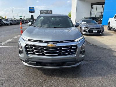 2026 Chevrolet Equinox — photo 8 view