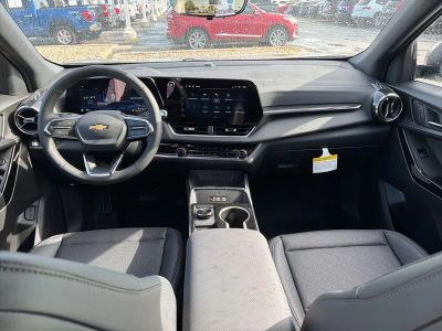 2026 Chevrolet Equinox — photo 17 view