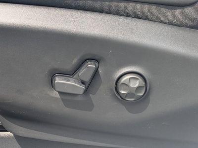2026 Chrysler Pacifica — photo 22 view