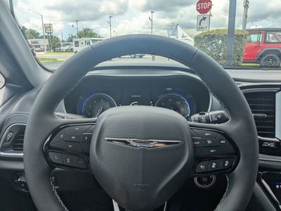 2026 Chrysler Pacifica — photo 28 view