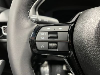 2026 Honda Civic Hatchback Hybrid — photo 16 view