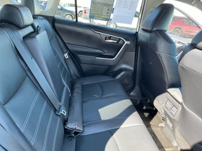 2023 Toyota RAV4 — photo 18 view