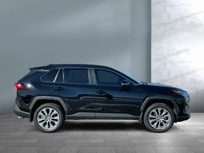 2023 Toyota RAV4 — photo 7 view
