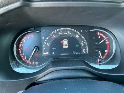 2023 Toyota RAV4 — photo 10 view